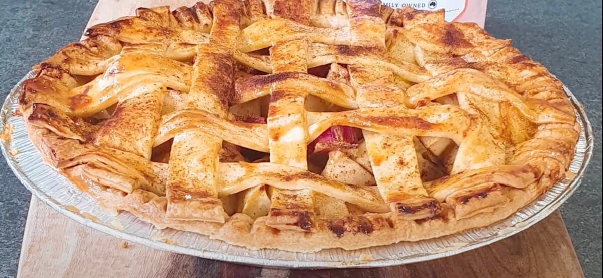 Traditional Apple Pie with Rhubarb Recipes